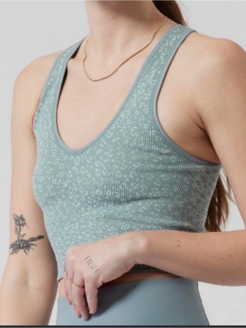 Athleta Aurora Ribbed Cropped Tank Top / Sports Bra